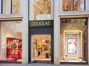 Exterior of the DOUGLAS luxury store on the Königsallee shopping street in Düsseldorf